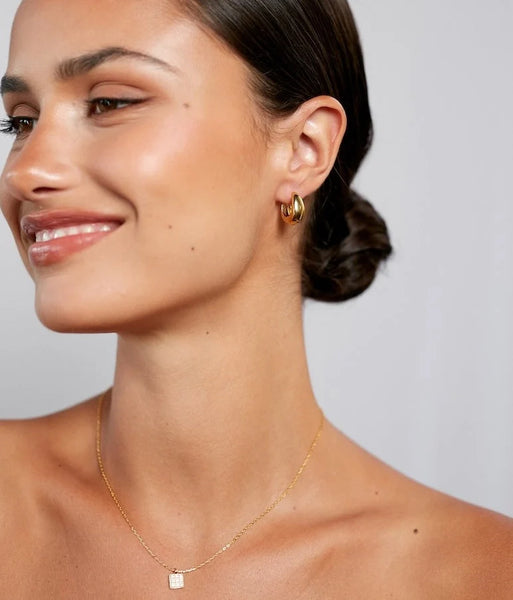 The Golden Curve Hoops Petit Earrings