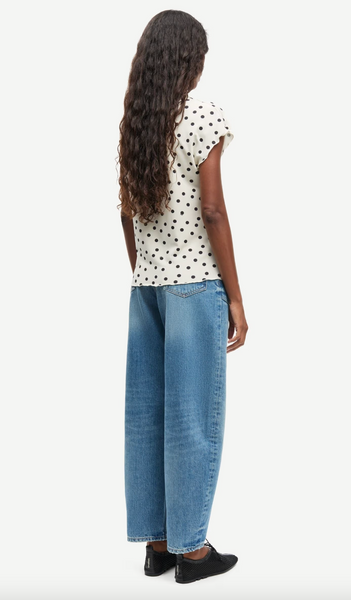 The Saveyra Jeans in Oceanic Blue