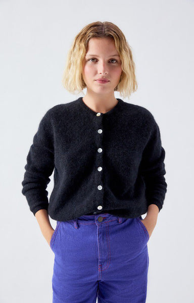 The Vitow Cardigan in Black